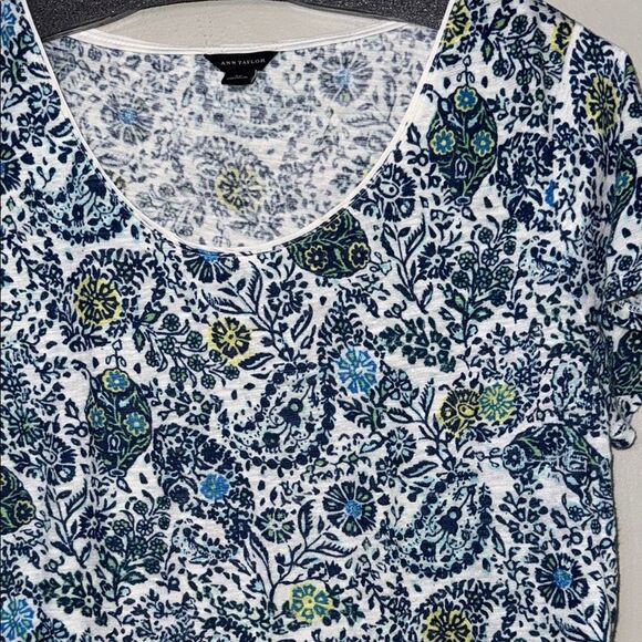 Ann Taylor Blue and White Linen Blend Blouse with Floral Design - Picture 7 of 13